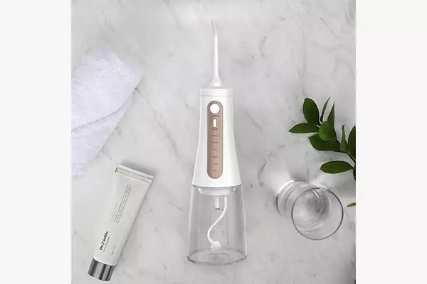 Hur man rengör tänderna hemma